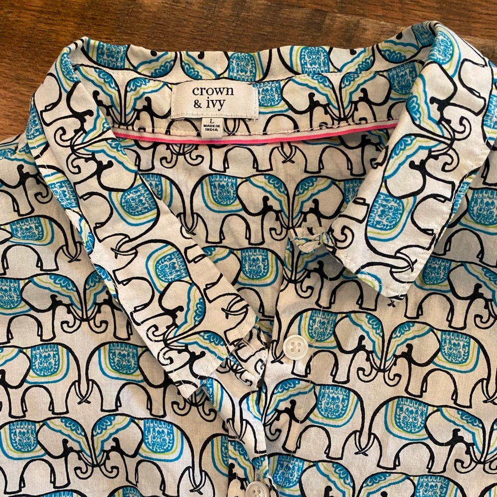 Crown & Ivy elephant button up top